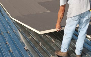 benefits of insulating Llanfihangel Helygen flat roofing